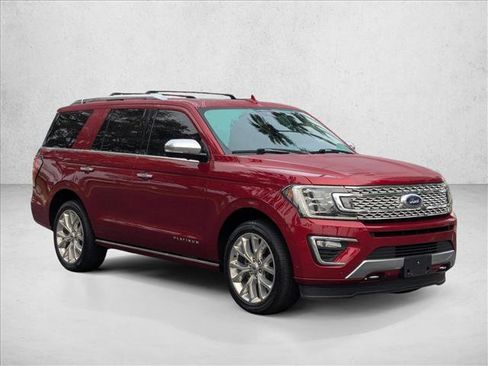 Used 2019 Ford Expedition Platinum image 3