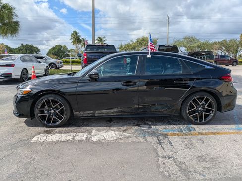 Used 2022 Honda Civic Sport Touring image 7