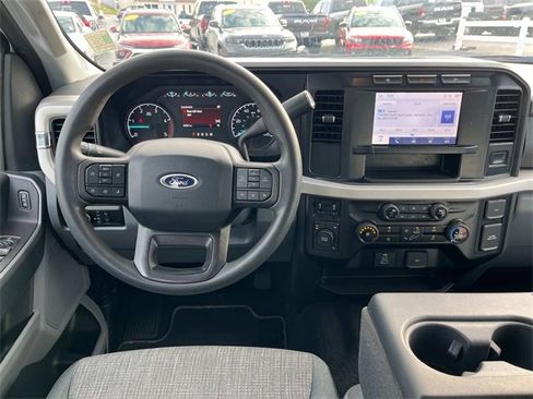 Used 2024 Ford F250 XLT image 14