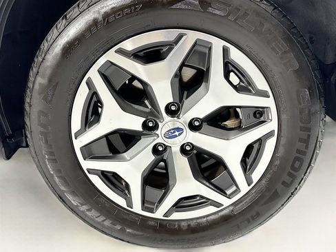 Used 2022 Subaru Forester Premium AWD/4WD image 31