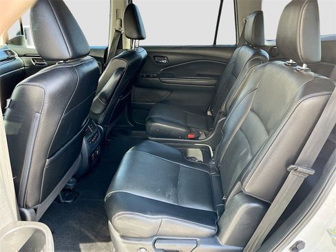 Used 2020 Honda Pilot Elite image 26