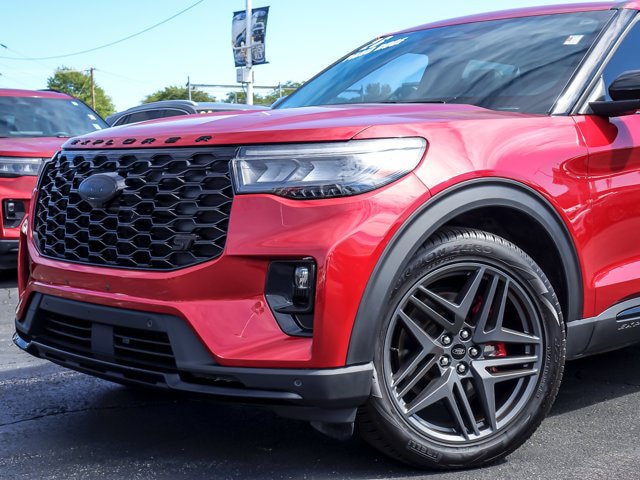 Certified 2026 Ford Explorer ST AWD/4WD image 2