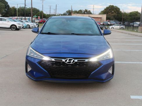 Used 2019 Hyundai Elantra Sport w/ Cargo Package image 2