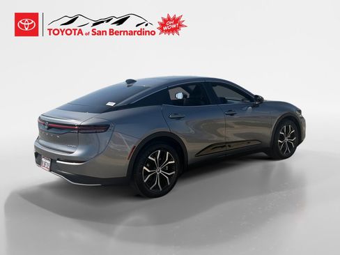 Certified 2024 Toyota Crown AWD/4WD image 5