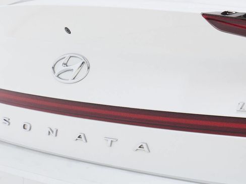 Used 2021 Hyundai Sonata SEL Plus w/ Tech Package FWD image 14