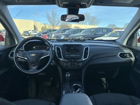 Used 2020 Chevrolet Equinox LT image 18