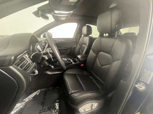 Used 2026 Porsche Macan AWD/4WD image 5