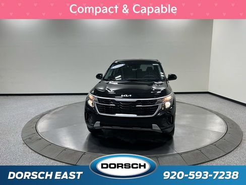 New 2026 Kia Seltos LX image 2