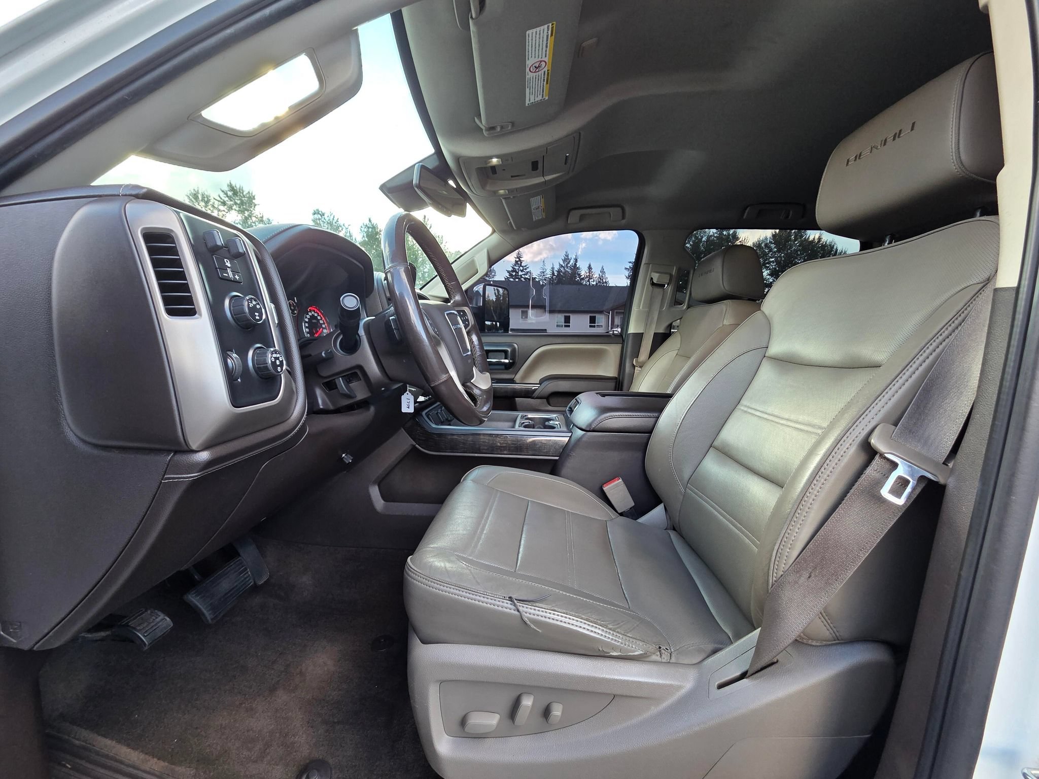 Used 2016 GMC Sierra 2500 Denali AWD/4WD image 27