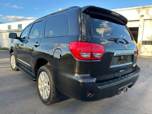 Used 2016 Toyota Sequoia Platinum AWD/4WD image 3