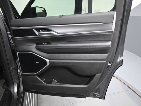 New 2026 Jeep Grand Wagoneer Limited AWD/4WD image 18