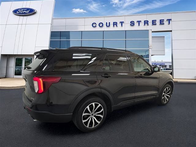 Certified 2023 Ford Explorer ST-Line w/ Class IV Trailer Tow Package AWD/4WD image 3