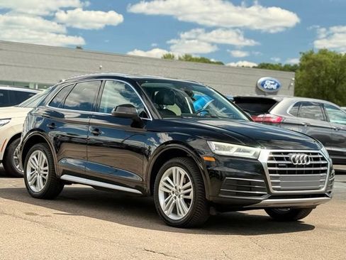Used 2018 Audi Q5 2.0T Premium Plus w/ Premium Plus Package AWD/4WD image 33