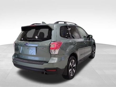 Used 2018 Subaru Forester 2.5i Premium w/ All-Weather Package image 15