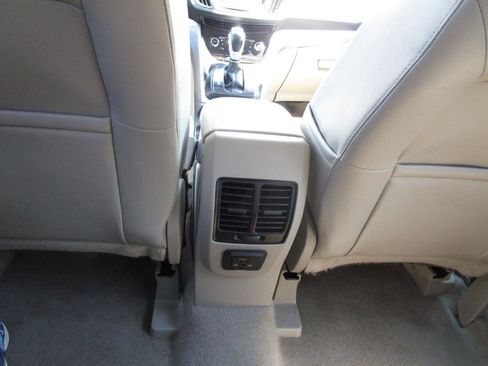 Used 2016 Ford Escape SE w/ SE Leather Comfort Package FWD image 16