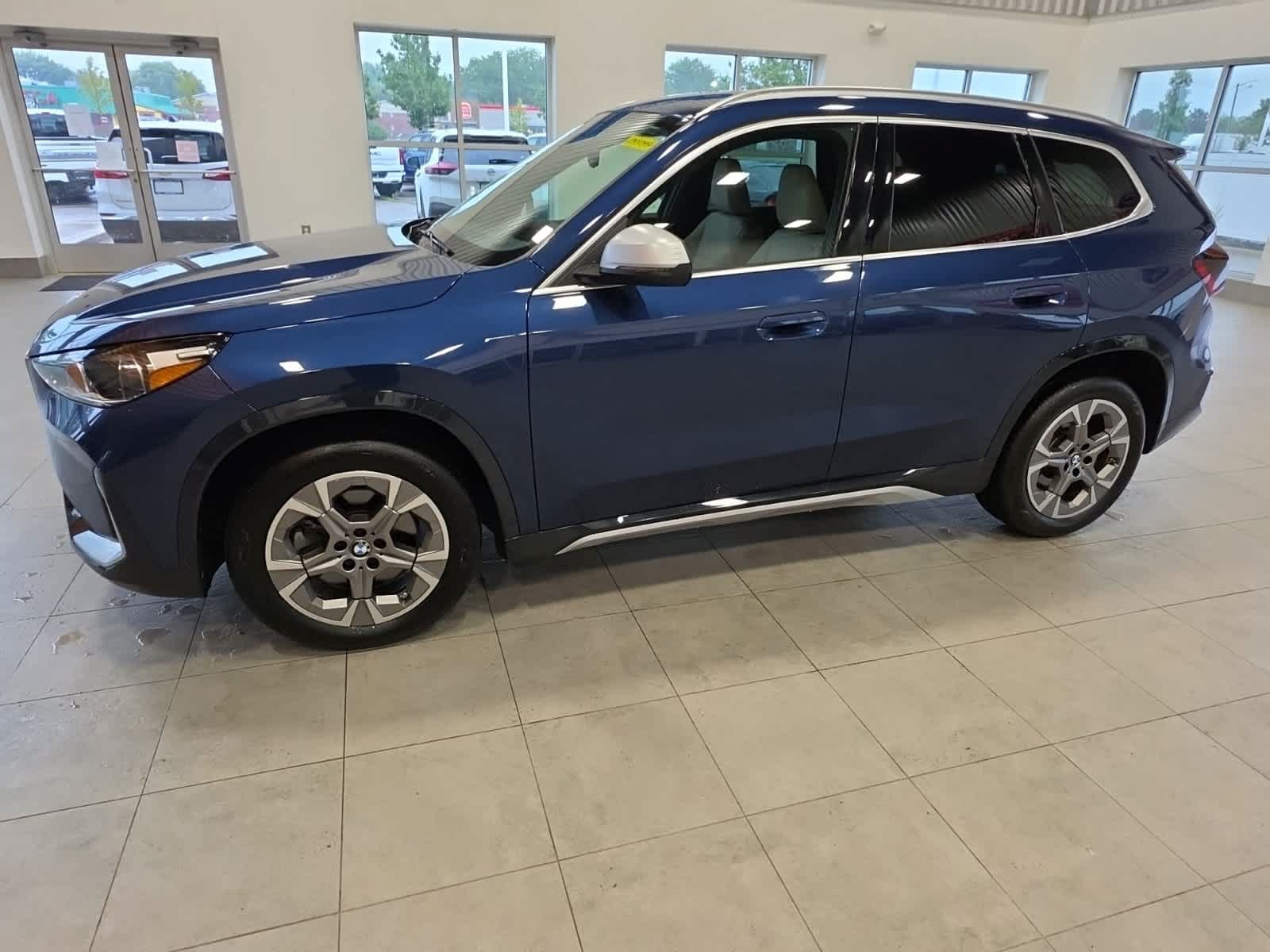 Used 2023 BMW X1 xDrive28i w/ Convenience Package AWD/4WD image 18