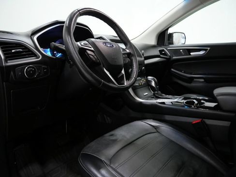 Used 2018 Ford Edge SEL w/ Equipment Group 201A AWD/4WD image 11