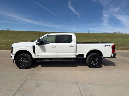 Used 2025 Ford F350 Lariat w/ Black Appearance Package AWD/4WD image 6