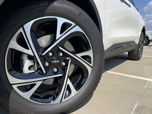 New 2025 Lincoln Nautilus Premier w/ Equipment Group 102A image 14