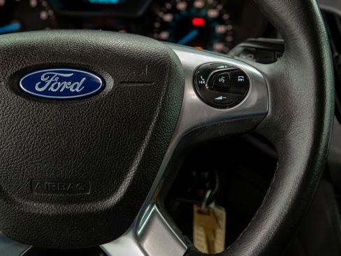 Used 2018 Ford Transit Connect XLT image 20