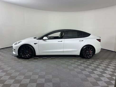 Used 2021 Tesla Model 3 Performance image 2