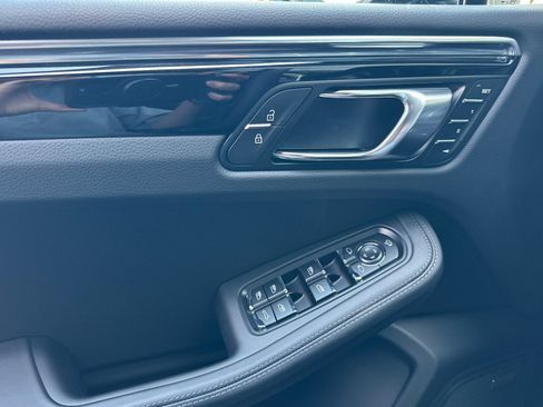 New 2026 Porsche Macan AWD/4WD image 12
