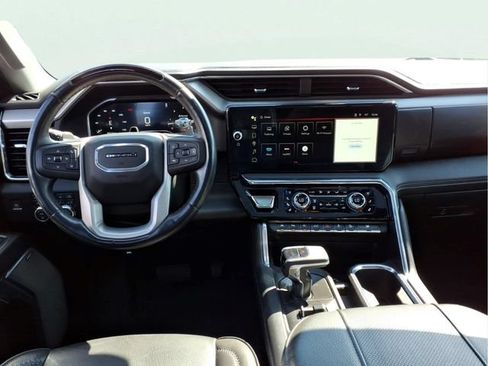 Used 2023 GMC Sierra 1500 Denali AWD/4WD image 5