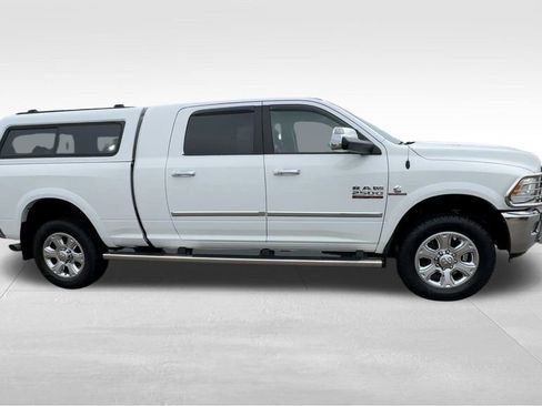 Used 2014 RAM 2500 Limited image 11