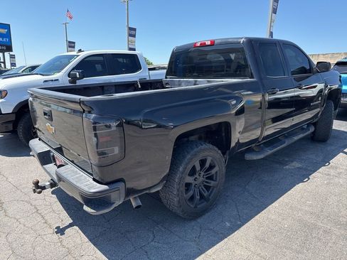 Used 2017 Chevrolet Silverado 1500 LT w/ LPO, Black Pack AWD/4WD image 8