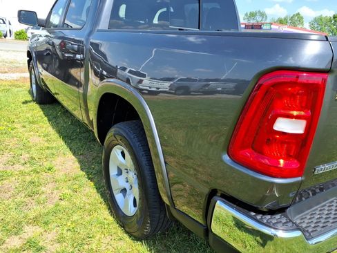 New 2026 RAM 1500 4x4 Crew Cab image 18