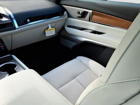 New 2026 Cadillac Vistiq Sport w/ LPO, Floor Liner Package image 10