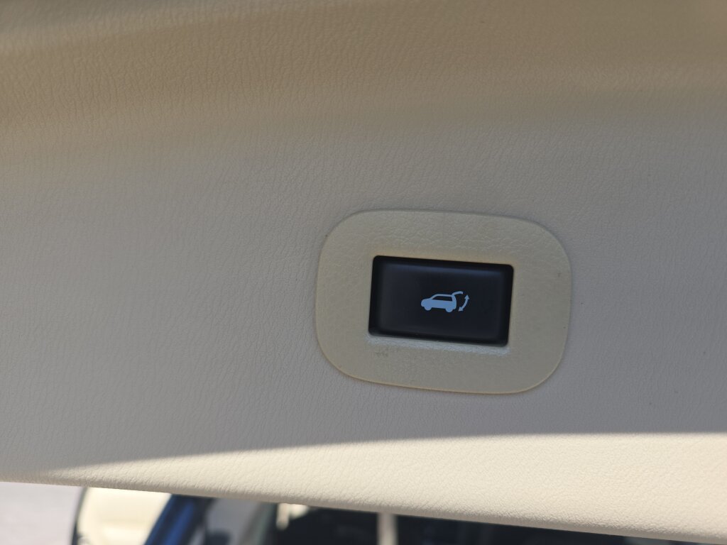 Used 2017 INFINITI QX80 4WD w/ Driver Assistance Package image 15