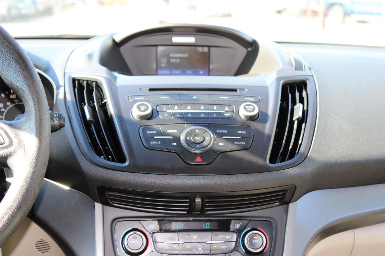 Used 2018 Ford Escape SE FWD image 9