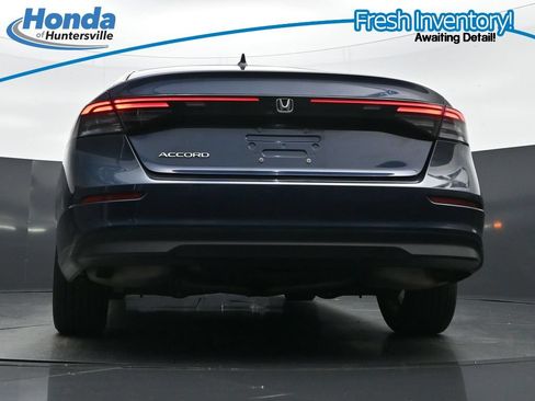 Used 2023 Honda Accord EX image 31