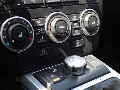 Used 2011 Land Rover LR2 HSE AWD/4WD image 21