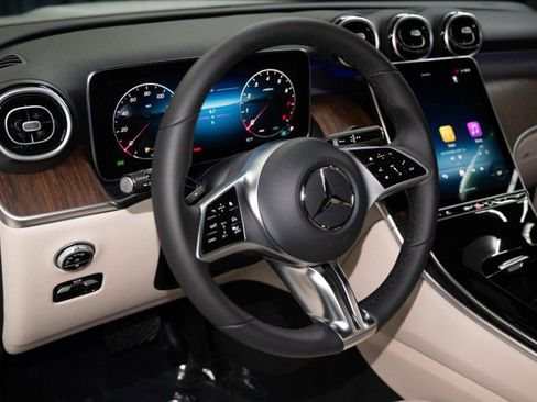 New 2027 Mercedes-Benz GLC 300 4MATIC image 16