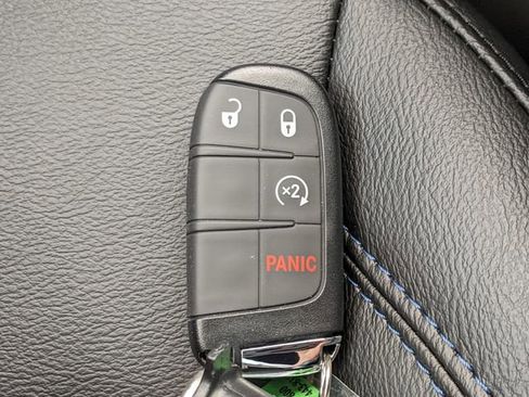New 2026 Jeep Compass Latitude AWD/4WD image 25
