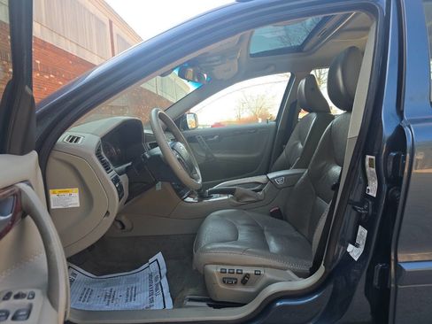 Used 2005 Volvo XC70 image 11