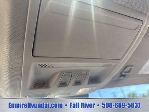 Used 2020 Ford Escape SE AWD/4WD image 25