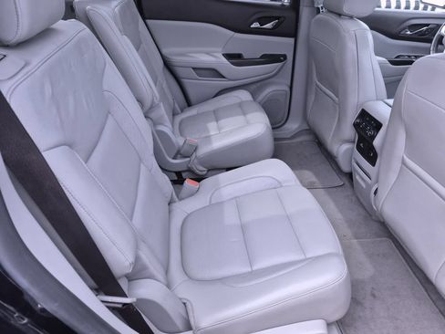 Used 2017 GMC Acadia SLT AWD/4WD image 21