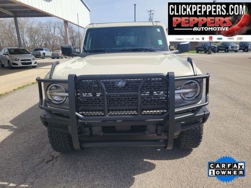 Used 2025 Ford Bronco Badlands image 7