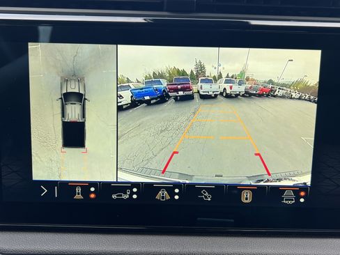 Used 2024 GMC Sierra 3500 AT4 w/ AT4 Premium Plus Package image 13