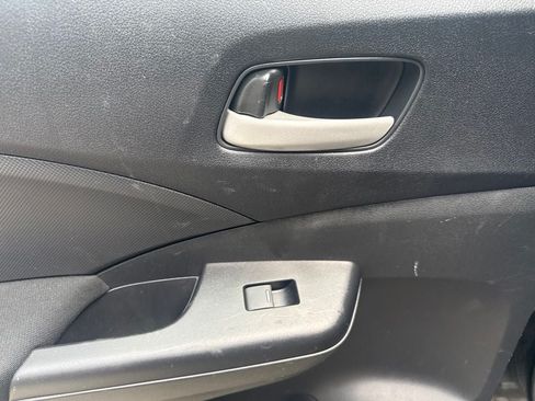 Used 2013 Honda CR-V LX image 19