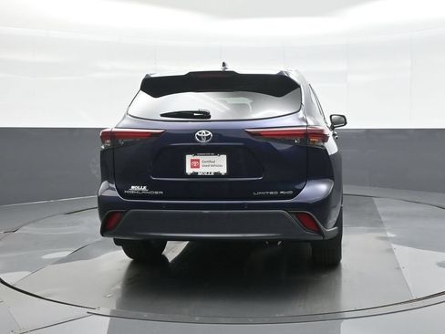 Certified 2026 Toyota Highlander Limited AWD/4WD image 6