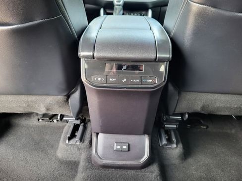 Used 2025 Toyota Highlander XSE AWD/4WD image 23