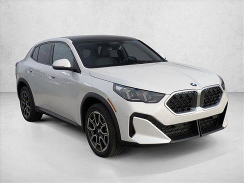 New 2026 BMW X2 xDrive28i w/ Technology Package image 7