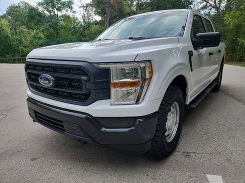 Used 2021 Ford F150 XL w/ Trailer Tow Package image 4