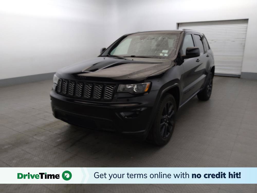 Used 2018 Jeep Grand Cherokee Altitude AWD/4WD image 1