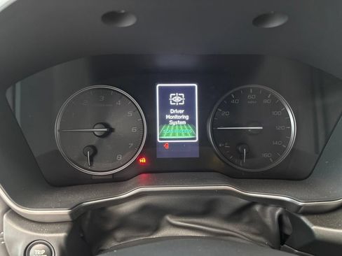 Used 2025 Subaru Outback Touring XT AWD/4WD image 12