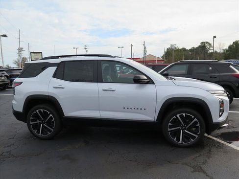 New 2026 Chevrolet Equinox RS image 2